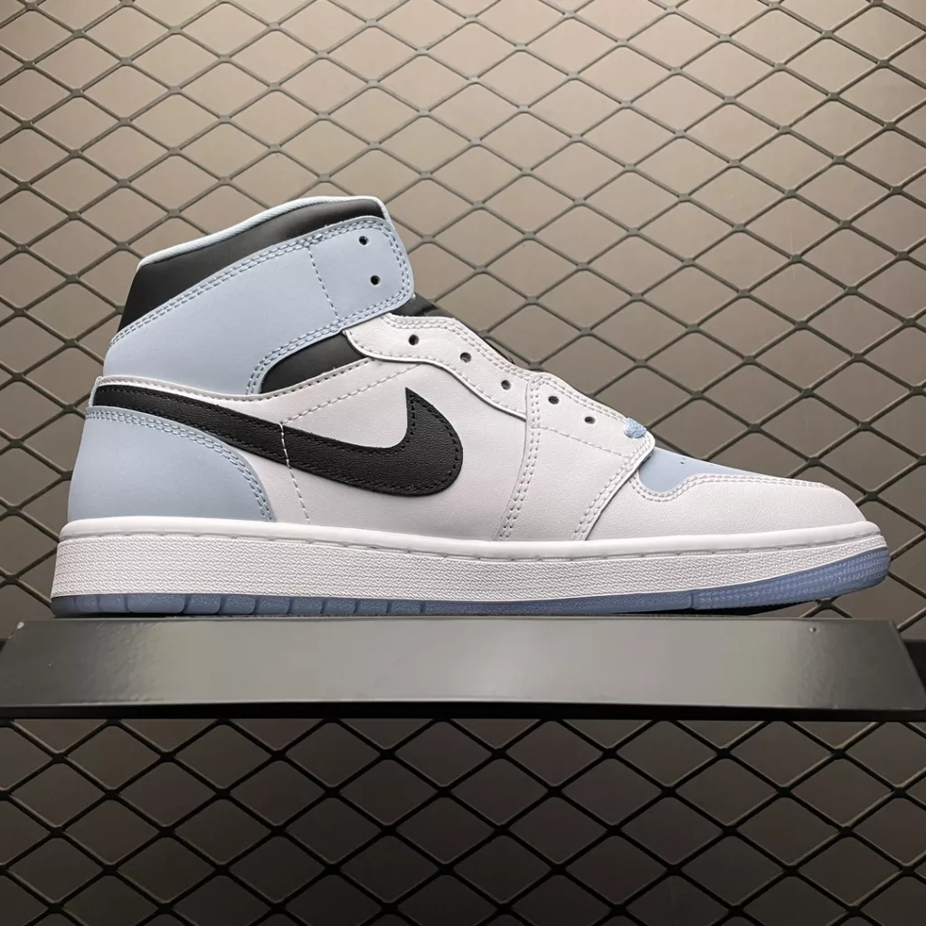 Locally sourced Air Jordan 1 Mid AJ1 Qiao 1 Mid Top Cultural Basketball Shoe DV1308-104, the highest quality original shoe development platform available in the market, with a dedicated OEM production line for orders. Each color scheme is purchased, and the original shoes are confirmed with details. Actual shooting size: 40 40.5 41 42 42.5 43 44 44.5 45 46 plaits