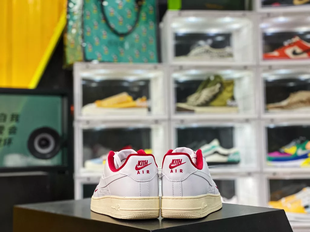 Corporate KITH x Nike Air Force1 Ronnie Fieg it Japan Limited Air Force One Low Top to Create the Most Pure Genuine Model Focusing on Foreign Trade Channel First Layer Genuine Full length Built in Air Cushion Original Box Accessories Midsole Steel Stamp All Built in 10