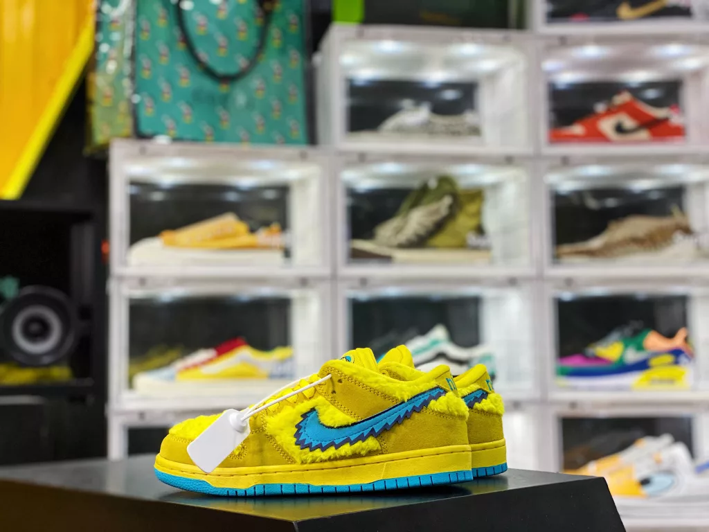 Company level Grateful Dead X NK SB Dunk L OW Yellow Bear is currently the highest version on the market, with an exclusive batch of original boxes and built-in air cushions. The original standard is not a commercial waste currency item number CJ510