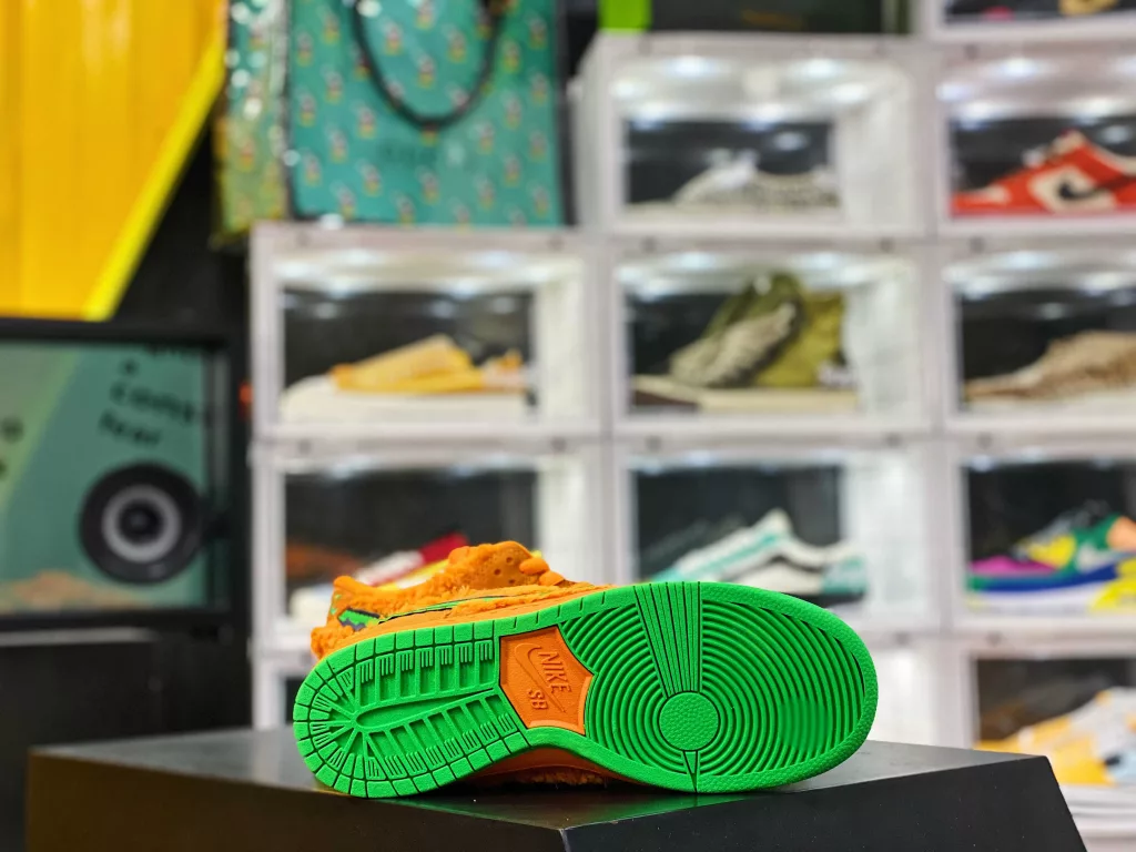 Company level Grateful Dead X NK SB Dunk L OW Yellow Bear is currently the highest version on the market, with an exclusive batch of original boxes and built-in air cushions. The original standard is not a commercial waste currency item number CJ510