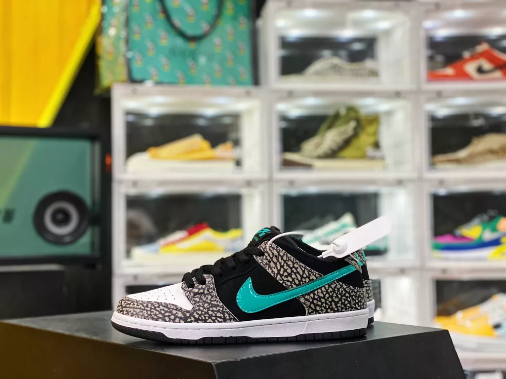 Inspired by ATMOS co branding, this Nike SB Dunk Low PRO 