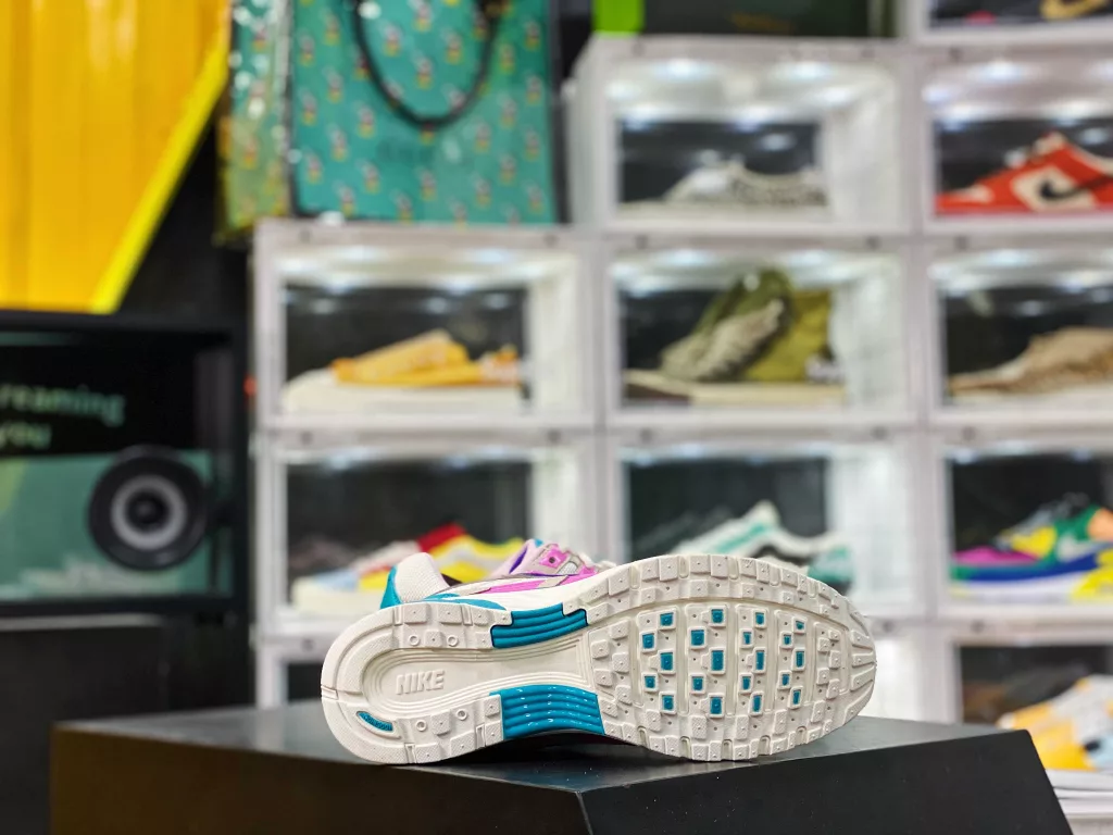 Genuine half size system for men's and women's shoes # adopts the original last development version+original breathable mesh material ❗ Hierarchical and distinct line design, eliminating heavy appearance ❗ Nike P-6000 CNPT 