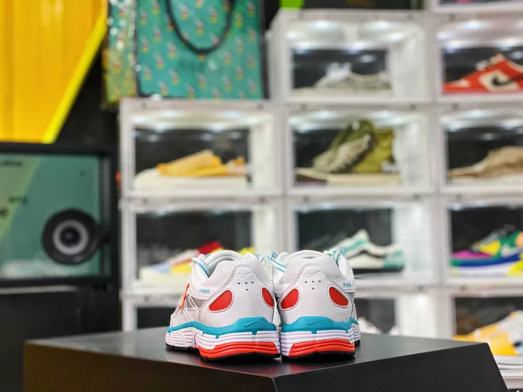 Genuine half size system for men's and women's shoes # adopts the original last development version+original breathable mesh material ❗ Hierarchical and distinct line design, eliminating heavy appearance ❗ Nike P-6000 CNPT 