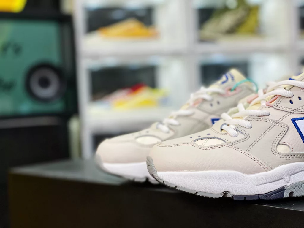 Original New Balance Newbalance WX608 IU Li Zhien Same White Red Blue Pink Label Casual Jogging Daddy Shoes Online Red INS ‼️ Customized private mold to create pure original shoe body, full shoe fluorescent anti-counterfeiting, no one has come before ‼️ Customer Supplied Korean Counter Hanging Tag Bee 10