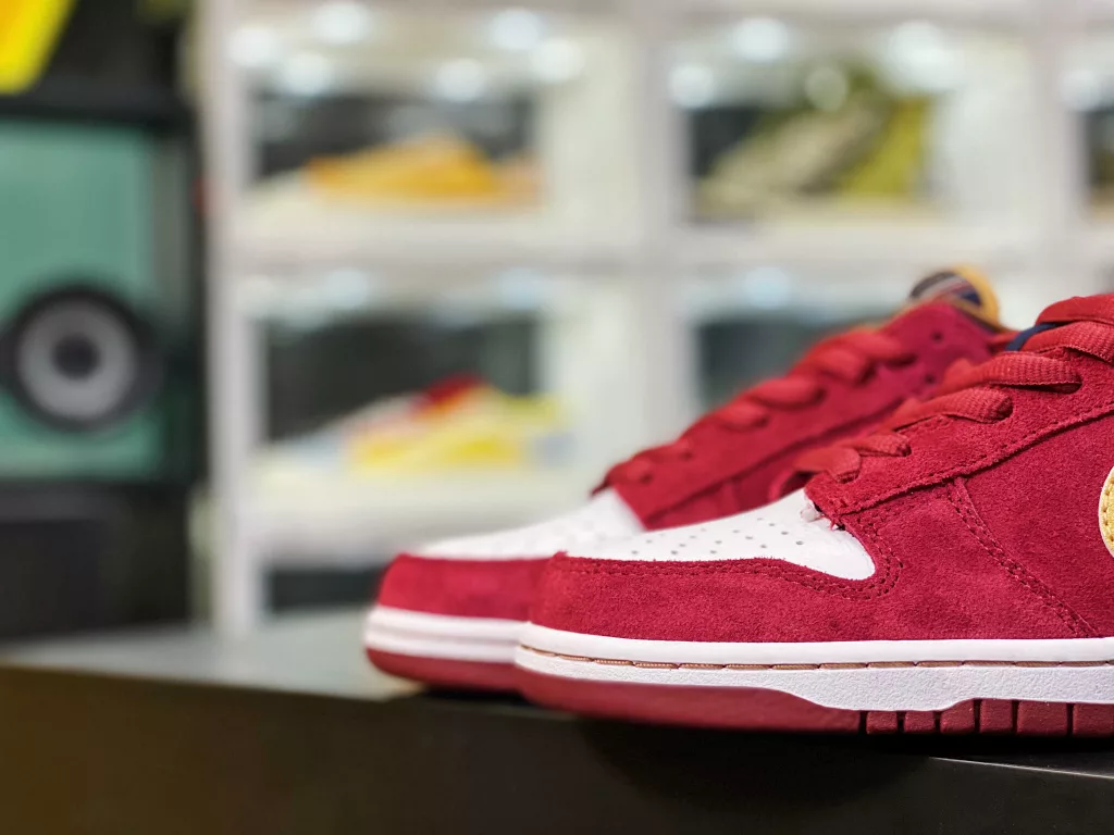 Little Shanghai Pure Original Cowhide Nike Dunk Sb Art. No. 304292 67210