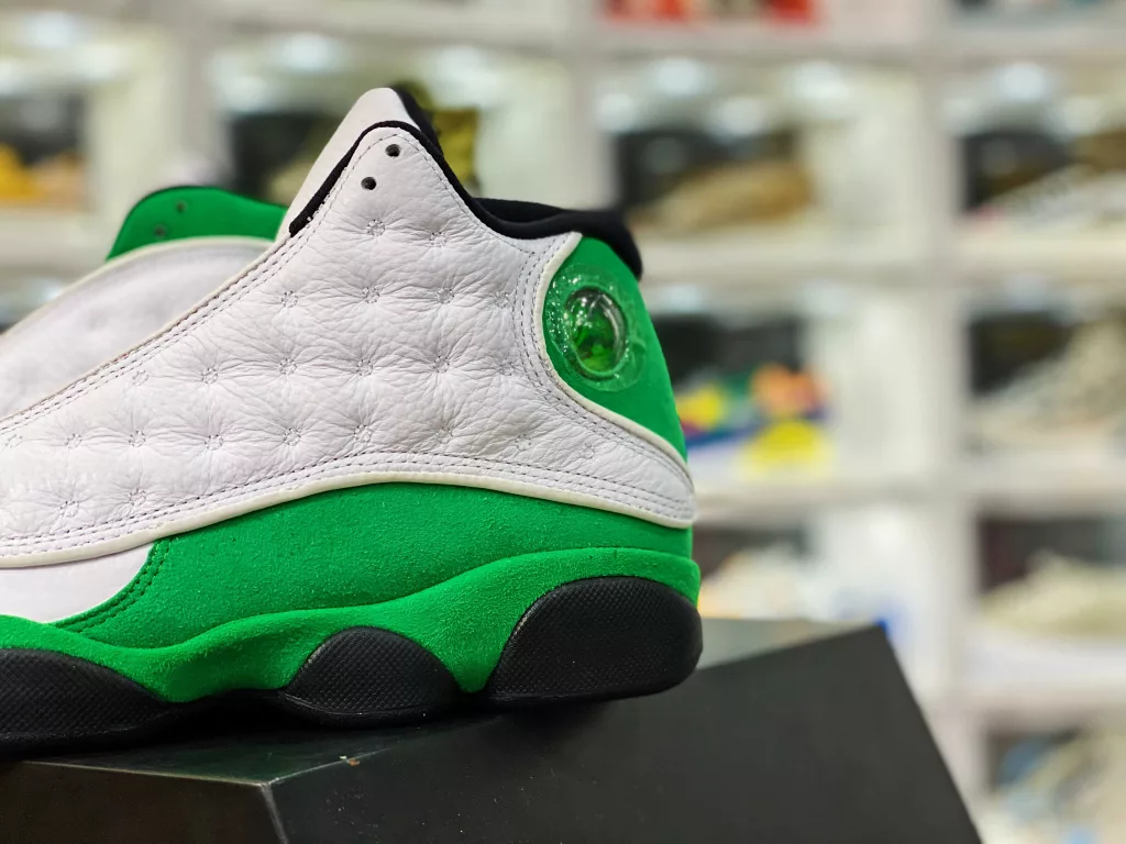 Top tier AJ13 Lucky White Green Shipping, the strongest 13 generations on the market, creating the strongest replica full shoe raw materials in China ➕ Original carbon plate ➕ Original tricolor cat's eye Original genuine cat's eye Real carbon Air Jordan 13 