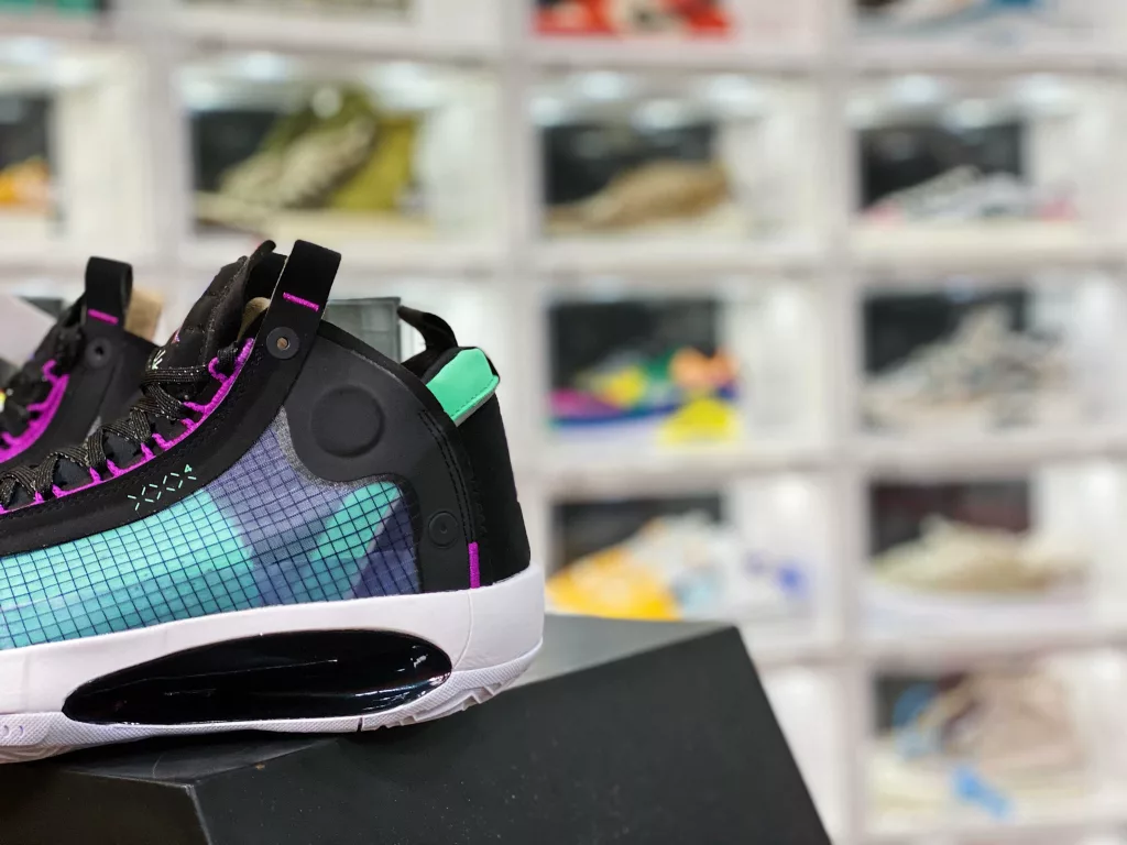 Ending with countless calls 👊🏻 Ultimate AJ34 flagship color scheme 