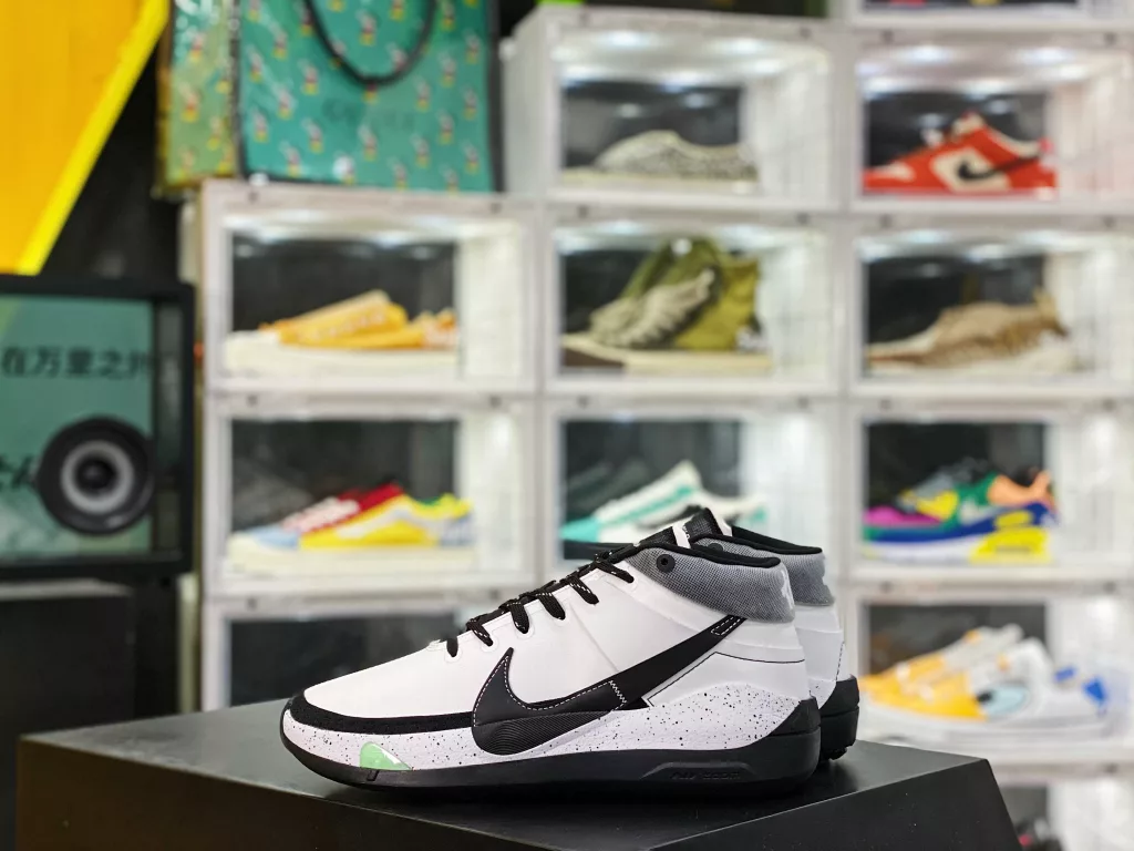 Men's shoes are made in standard half size system # Upgraded with lighter and thinner breathable mesh material # Full length Zoom Air pull up midsole and forefoot Zoom Air unit ❗ Basketball Star color scheme! KD13 officially released, Nike KD 13 EP 