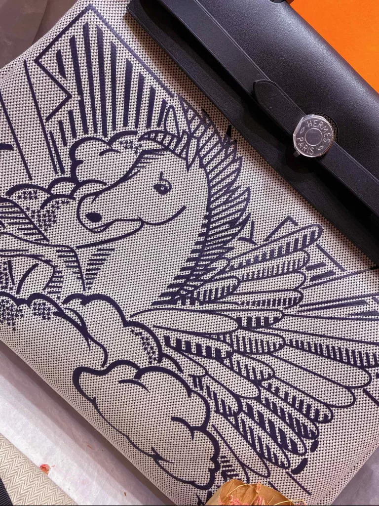 Herbag 31cm Limited Edition silk Screen Pegasus (inseam) Size: 25x31x10cm