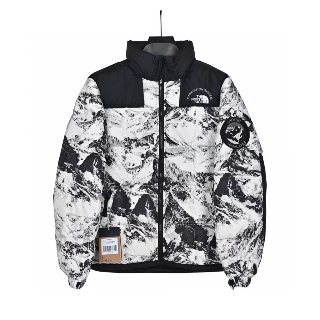 𝐓𝐡𝐞 𝐍𝐨𝐫𝐭𝐡 𝐅𝐚𝐜𝐞 𝐌 '𝐒 𝐋𝐇𝐎𝐓𝐒𝐄𝐞𝐜𝐨 fabric version North Snow Mountain 3.0 ink black and white