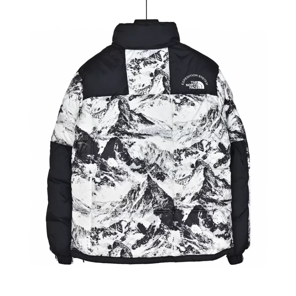 𝐓𝐡𝐞 𝐍𝐨𝐫𝐭𝐡 𝐅𝐚𝐜𝐞 𝐌 '𝐒 𝐋𝐇𝐎𝐓𝐒𝐄𝐞𝐜𝐨 fabric version North Snow Mountain 3.0 ink black and white