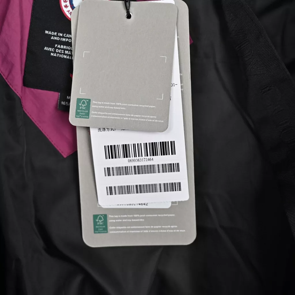 𝐂 𝐚 𝐧 𝐚 𝐝 𝐚 𝐆 𝐨 𝐨 𝐬 𝐞 𝐉 𝐮 𝐧 𝐜 𝐭 𝐢 𝐨 𝐧 𝟐 𝟔 𝟐 𝟎 𝐖 𝐖Canada Goose Macaron capsule short down jacket for women