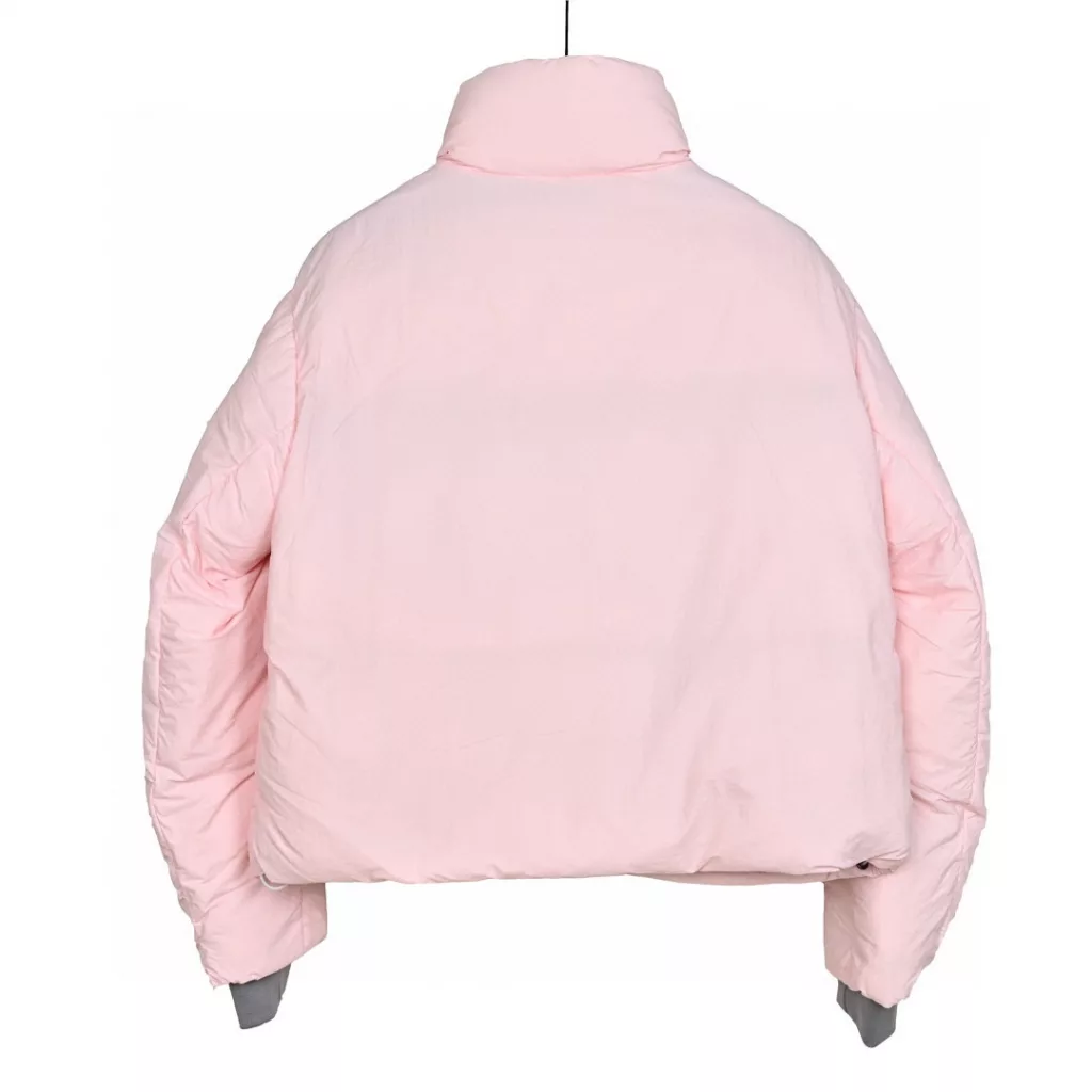 𝐂 𝐚 𝐧 𝐚 𝐝 𝐚 𝐆 𝐨 𝐨 𝐬 𝐞 𝐉 𝐮 𝐧 𝐜 𝐭 𝐢 𝐨 𝐧 𝟐 𝟔 𝟐 𝟎 𝐖 𝐖Canada Goose Macaron capsule short down jacket for women