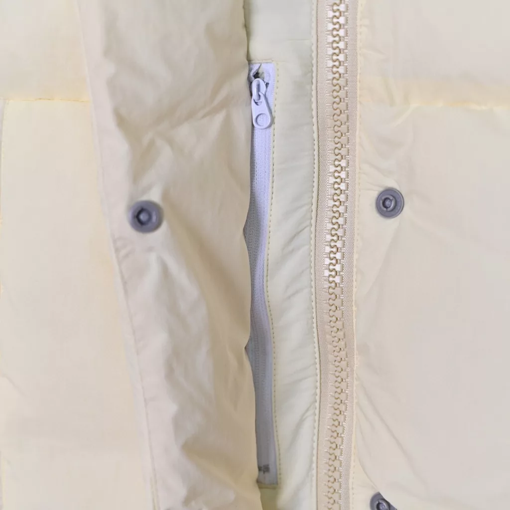 𝐂 𝐚 𝐧 𝐚 𝐝 𝐚 𝐆 𝐨 𝐨 𝐬 𝐞 𝐉 𝐮 𝐧 𝐜 𝐭 𝐢 𝐨 𝐧 𝟐 𝟔 𝟐 𝟎 𝐖 𝐖Canada Goose Macaron capsule short down jacket for women