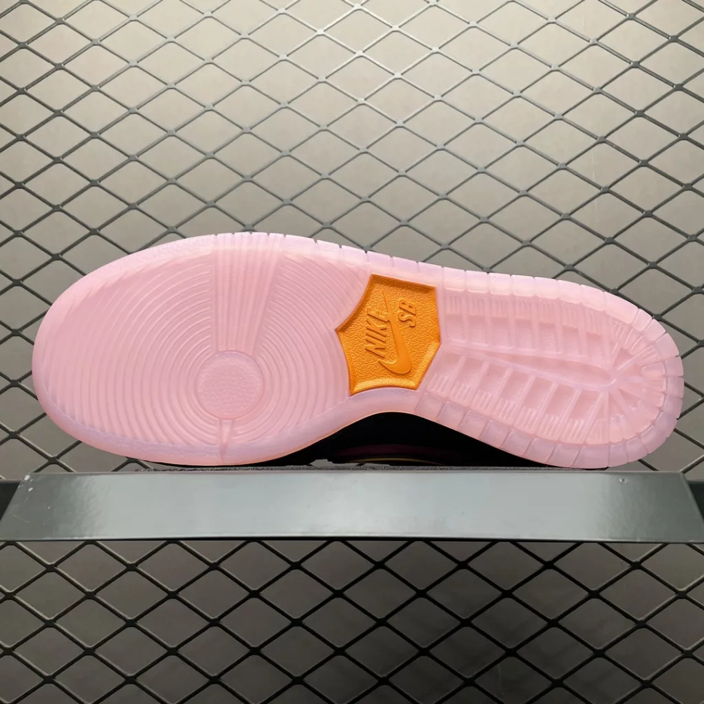 The Powerpuff Girls x NIKE SB Dunk Low   size:36-47.5