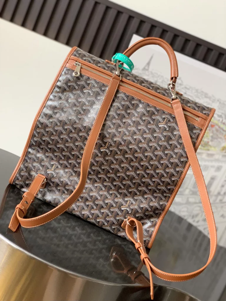 Goyard  backpack            size:37cm x15 cm x34cm