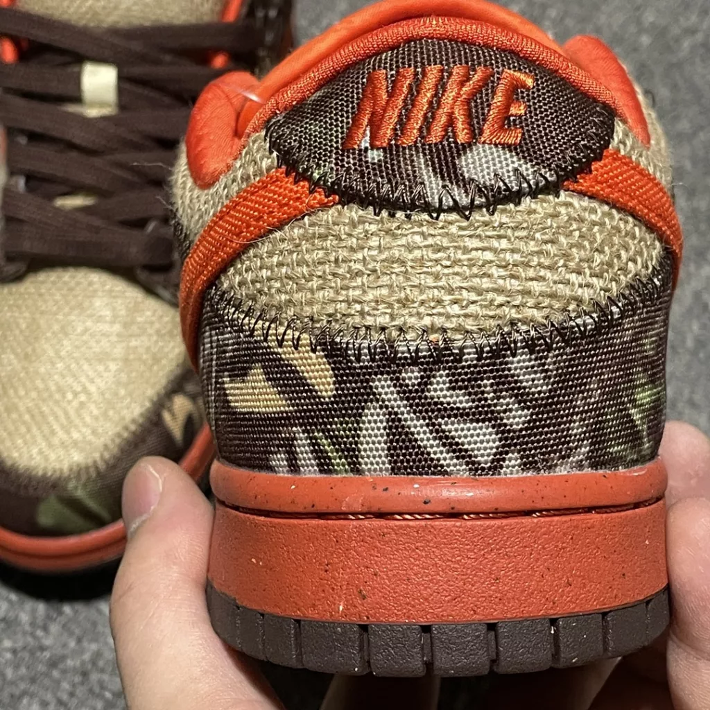 NIKE SB Dunk Low 