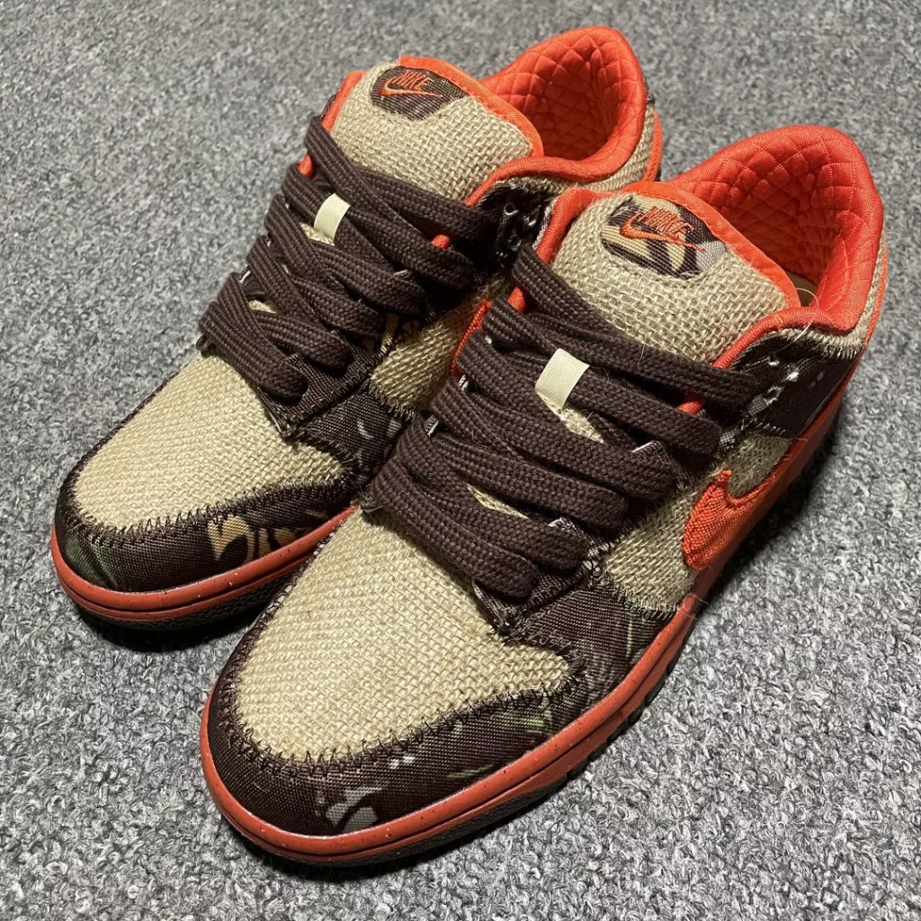 NIKE SB Dunk Low 