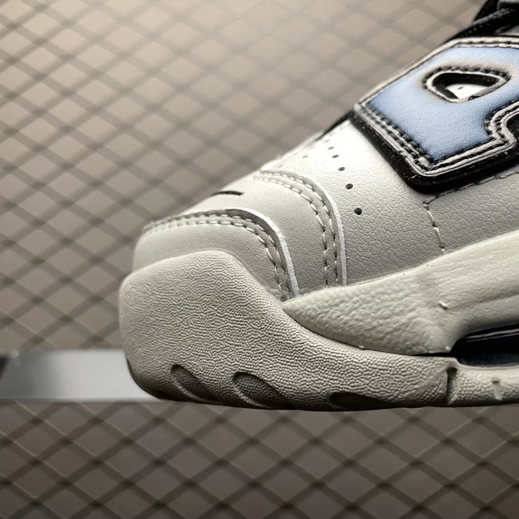 NIKE Air More Uptempo