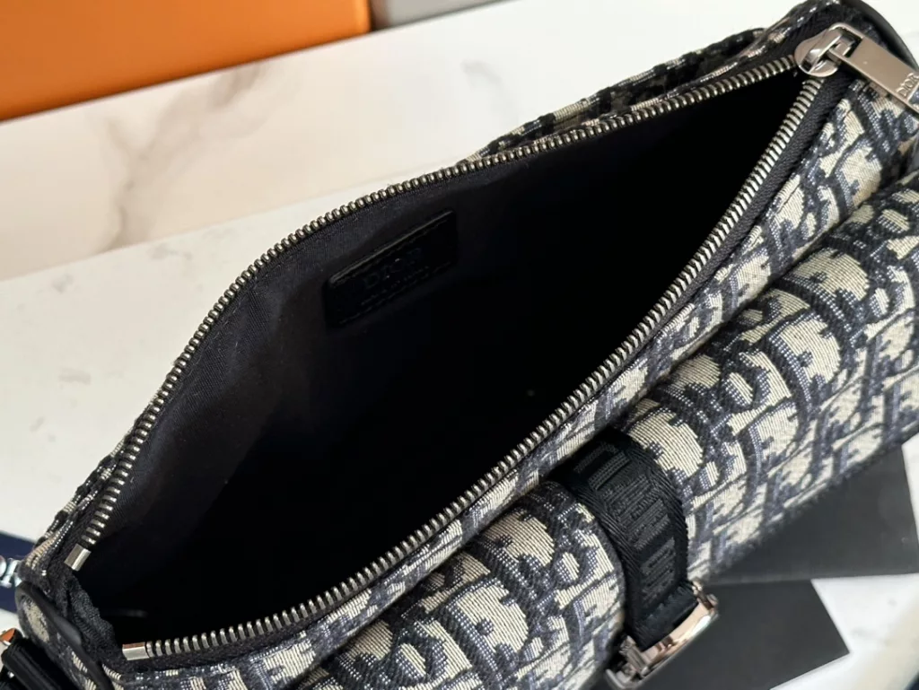 Dior shoulder bag for men