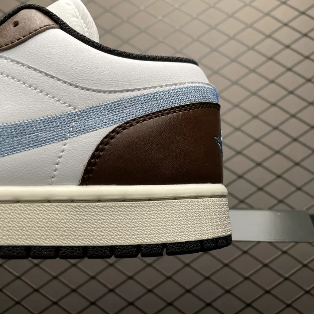 Air Jordan 1 Low