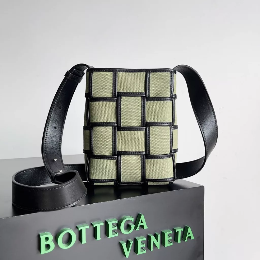 Bottega Veneta