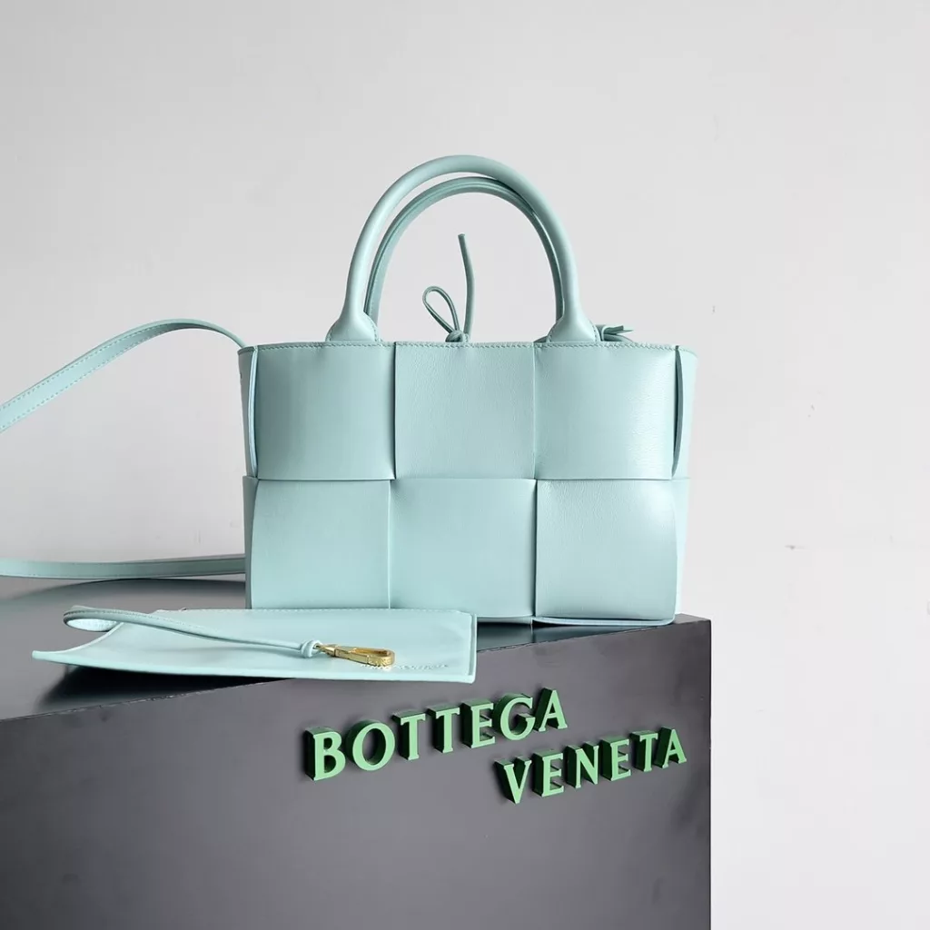 Bottega Veneta