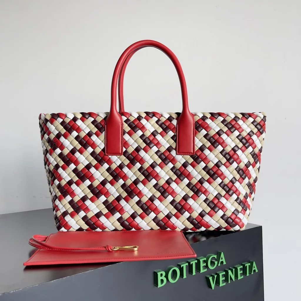Bottega Veneta