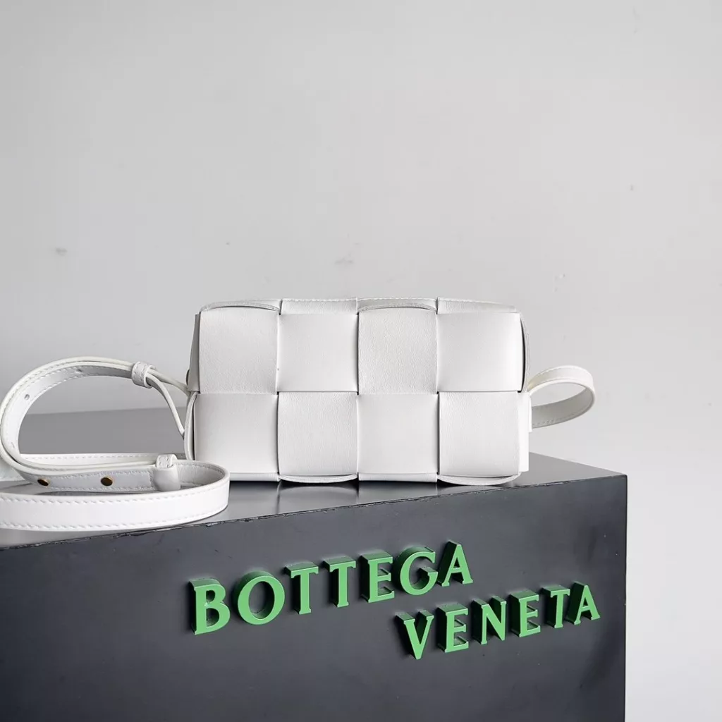 Bottega Veneta