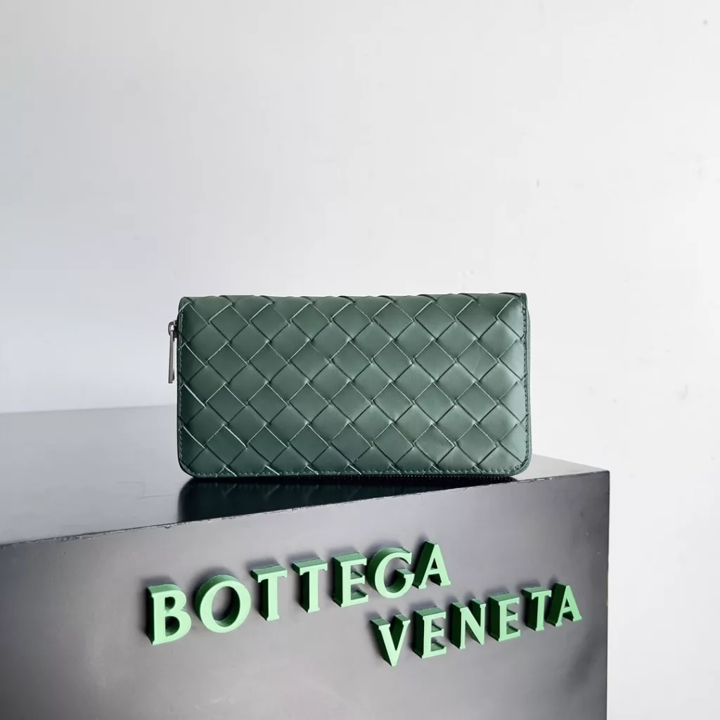 Bottega Veneta