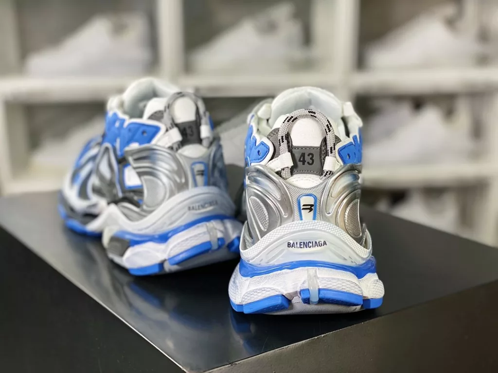 BALENCIAGA Runner Sneaker 