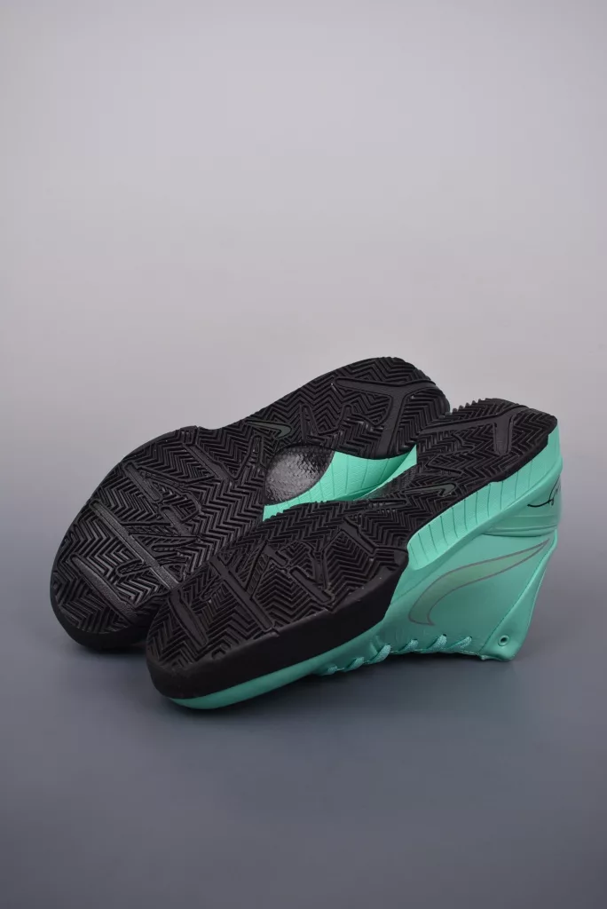NIKE Kobe IV PROTRO basketball shoes