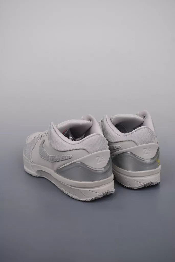 NIKE Kobe ZOOM Freak 3 EP basketball shoes