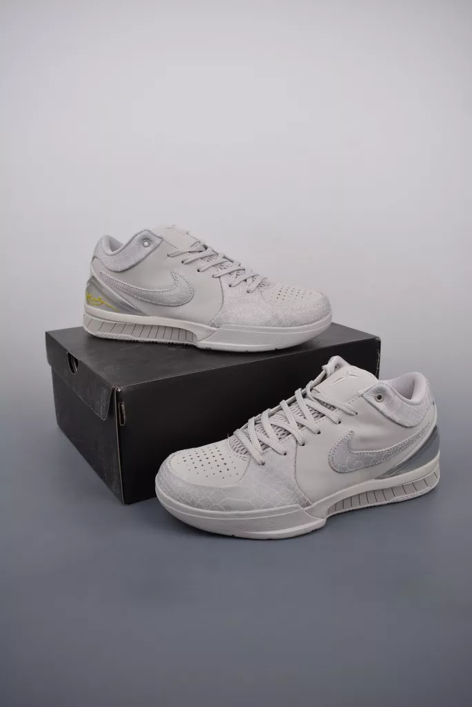 NIKE Kobe ZOOM Freak 3 EP basketball shoes