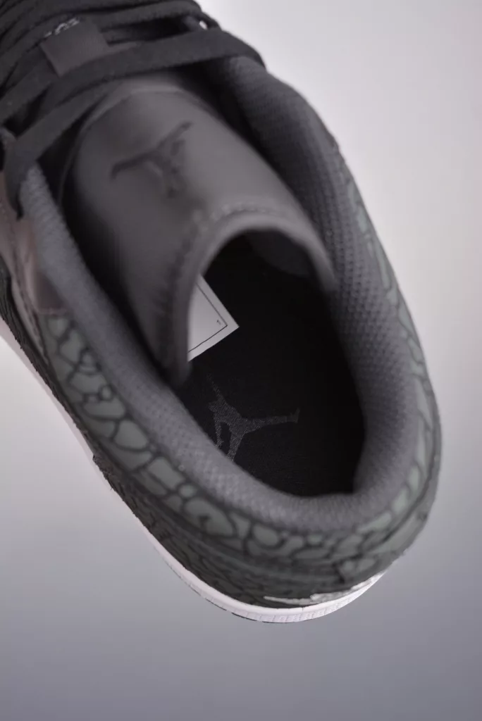 Air Jordan 1 Low crackle black shoes