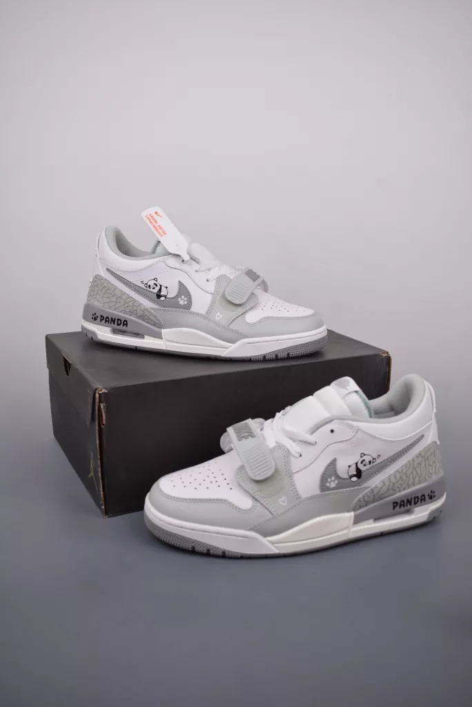 Air Jordan Legacy 312 hand-painted graffiti shoes