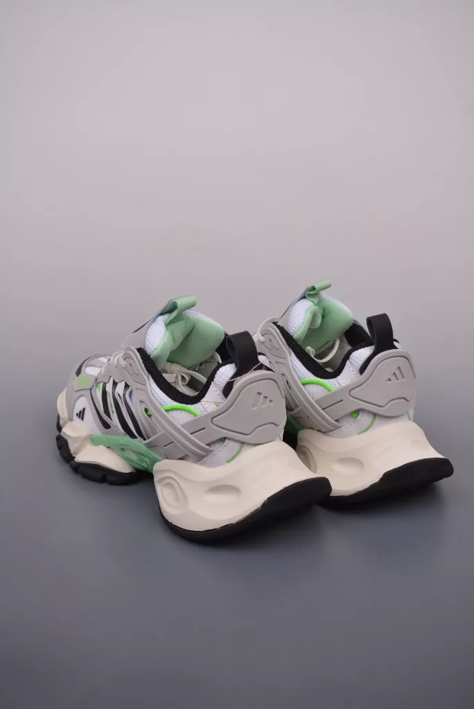 adidas VENTO XLG DELUXE shoes