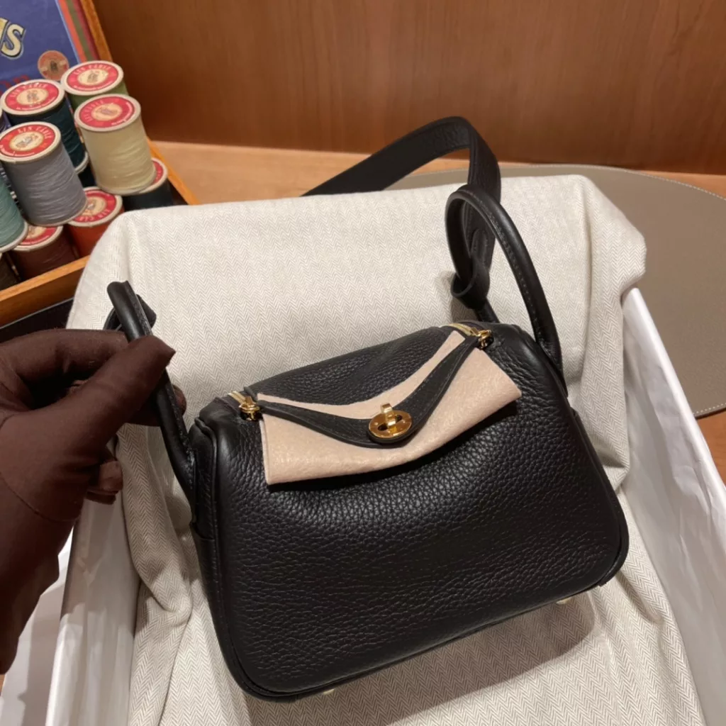 Hermes mini lindy gold Black gold buckle