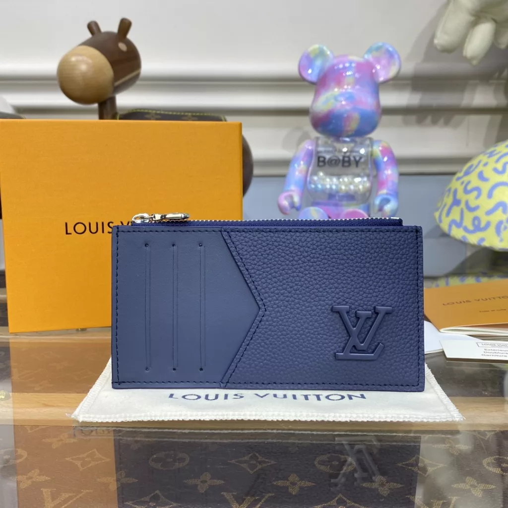 Louis Vuitton Card holder