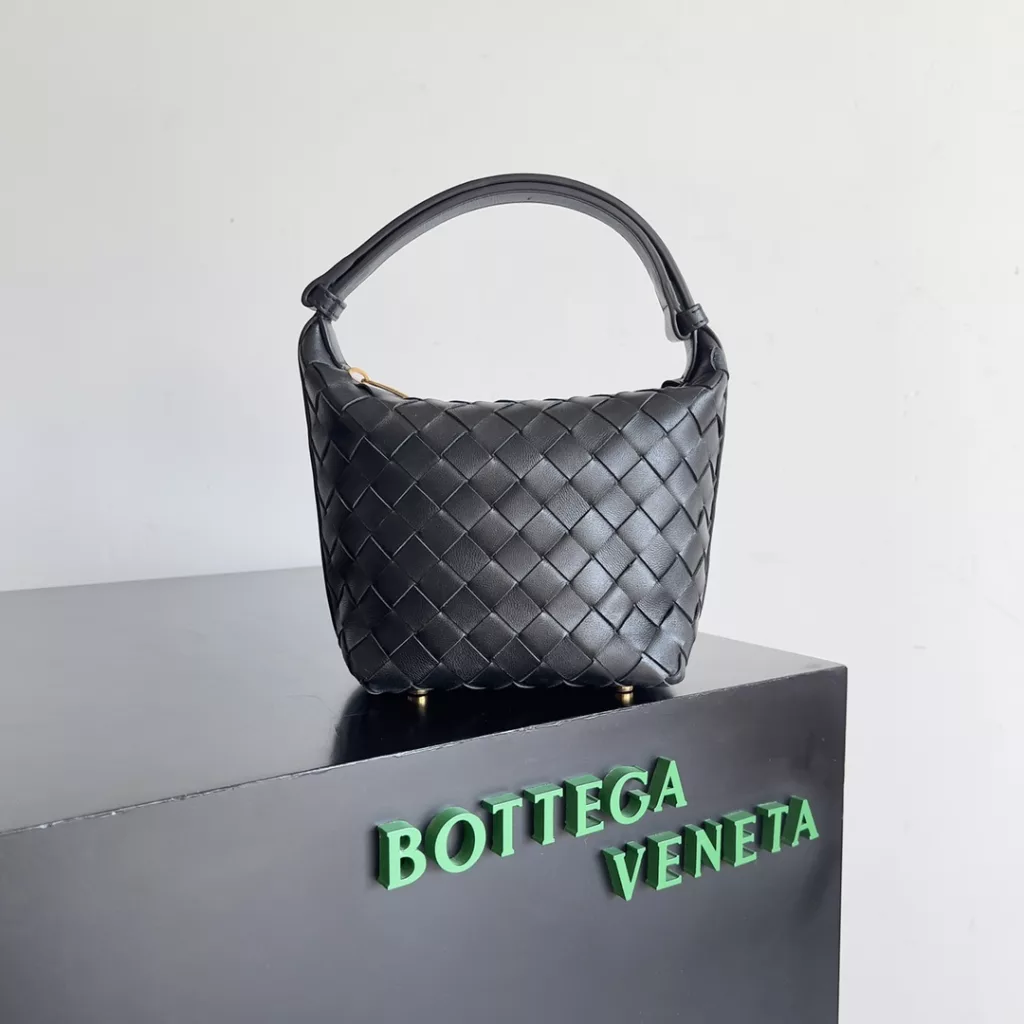 Bottega Veneta