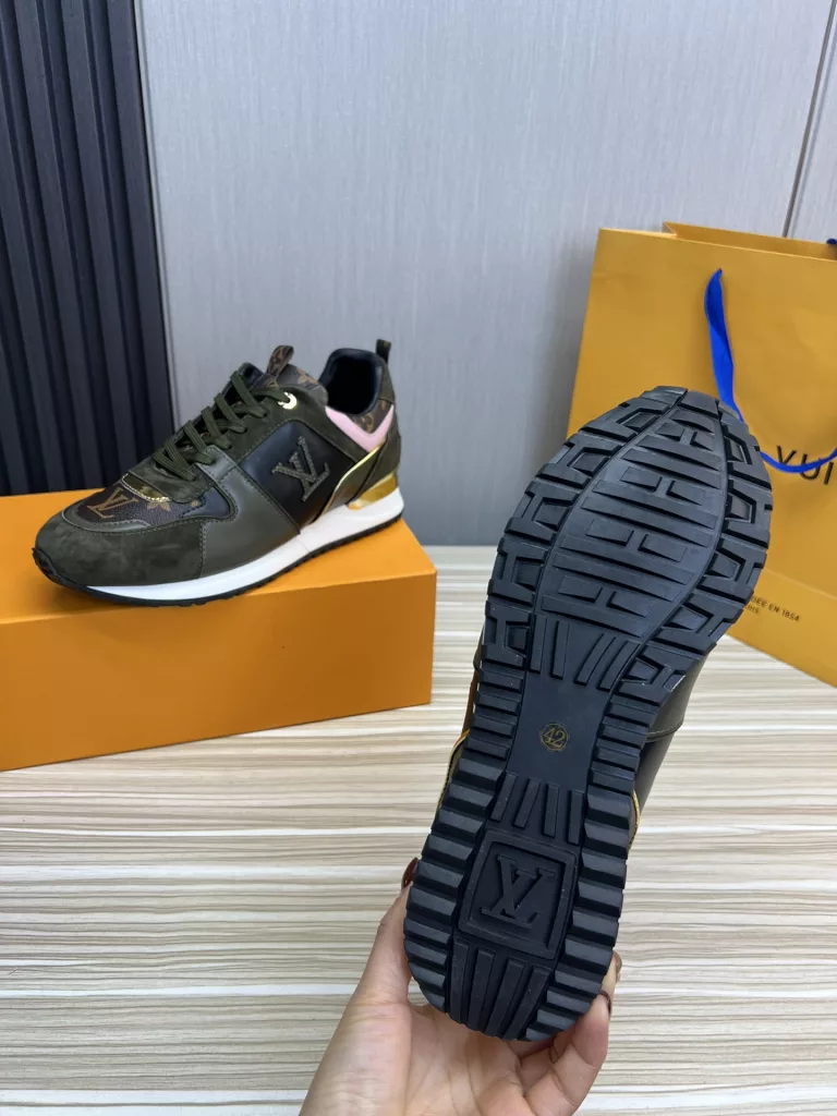LOUIS VUITTON Shoes