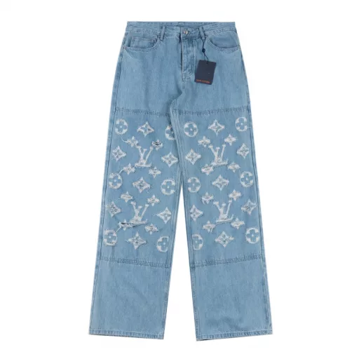 LOUIS VUITTON LV washed ripped jeansCustomized pure cotton denim, laser pattern engraving, double washing and light frying, rotten edge hanging technology, physical wear and tear on the edge to achieve natural rotten edge effect, high temperature steam and sandpaper combination to remove fiber hairiness and color difference, so that the jeans present a unique ripped and worn effect, customized accessories, loose version