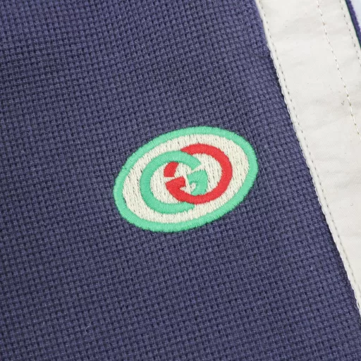 Gucci GG Embroidered Logo Patchwork LeggingsItalian customers supply top-grade custom-made garment fabrics, heavyweight high-density air layer pure cotton material, with powerful functional properties, extremely delicate and comfortable touch, excellent breathability and moisture absorption, clean and neat upper body, light and burden-free! The details are very outstanding, custom zipper opening and closing design, exclusive alloy custom zipper, light and mature color matching, suitable for various daily wear, high mix and match compatibility, suitable for a variety of occasions, street leisure, outdoor sports, etc., can perform very well, wardrobe business leisure excellent high attendance rate! It is a rare opportunity!