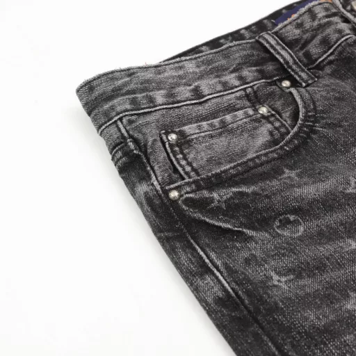 Louis Vuitton back pocket western jeans. The most awesome jeans made so far this year. Heavy washing process, with many hidden details. The main pants this time are too perfect in both the version and the upper body. It is better to make 20 short sleeves. The fabric is 12.2 ounces of high-quality denim. Only when the denim is over 12 ounces can it have the unique high-end texture of denim. After washing several times, I am very satisfied with the proofing. The upper body is super handsome, the embroidery is full and three-dimensional, the texture is delicate, and it is self-contained, full of visual sense!