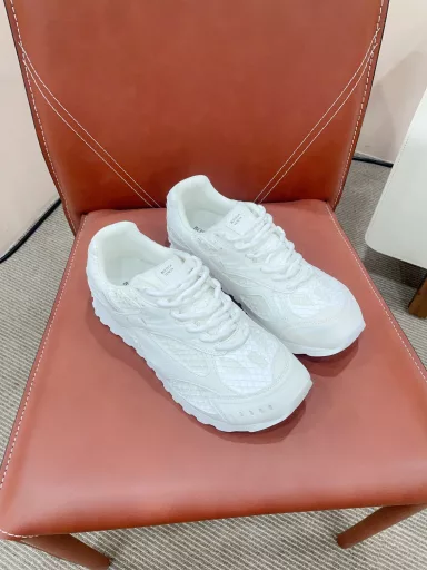 Wang Yibo's latest hot style couple styleBottega Venet* BV24 new Orbit designer curtain call casual sports shoes, a new style of freehand pure and unrestrained, with modern symbols, fashionable, cool and handsome, simply invincible, retro and versatile, all original craftsmanship