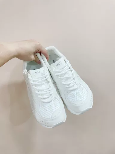 Wang Yibo's latest hot style couple styleBottega Venet* BV24 new Orbit designer curtain call casual sports shoes, a new style of freehand pure and unrestrained, with modern symbols, fashionable, cool and handsome, simply invincible, retro and versatile, all original craftsmanship