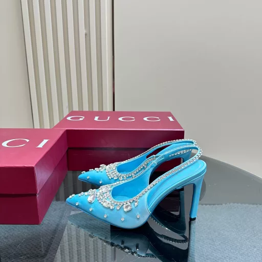 Gucci 25S Spring and Summer New Products Rhinestone Candy Color Back Strap High Heel SandalsG is always impressive in terms of high-end feelingIt looks quite simple but looks very high-end and sexyIt allows you to easily match and show various styles👍The upper is made of imported silk cloth + rhinestone buckleThe lining is made of imported sheepskinThe sole is made of imported leather from Italy