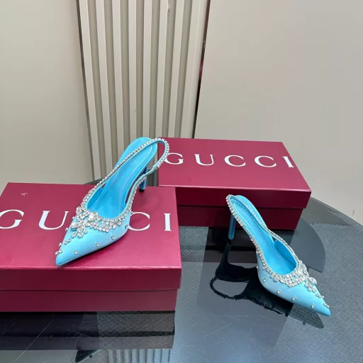 Gucci 25S Spring and Summer New Products Rhinestone Candy Color Back Strap High Heel SandalsG is always impressive in terms of high-end feelingIt looks quite simple but looks very high-end and sexyIt allows you to easily match and show various styles👍The upper is made of imported silk cloth + rhinestone buckleThe lining is made of imported sheepskinThe sole is made of imported leather from Italy