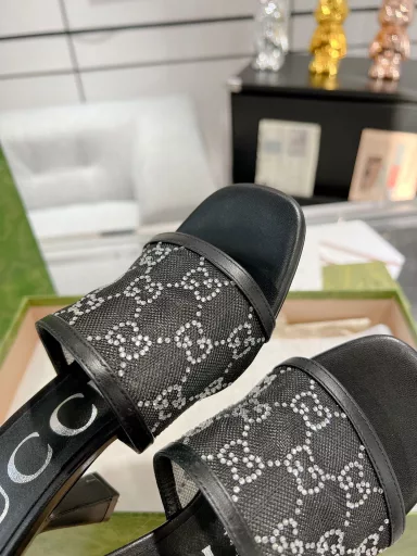 Gucci 23ss 🆕New summer diamond high-heeled sandals. Authentic one-to-one development. Original materials. Welcome to compare details. Heel height 7.5cm.