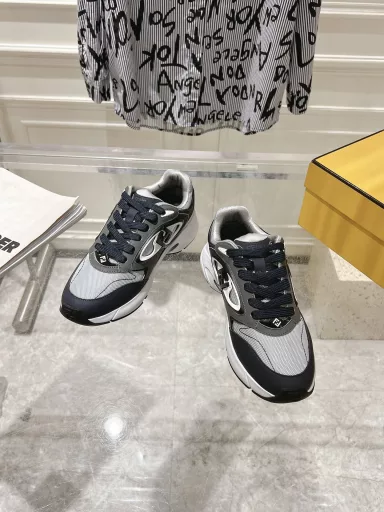 FENDI couple's FORWARD2️⃣0️⃣2️⃣5️⃣ new sneakers ‼ ️The whole pair of shoes is purchased from Zp, developed and created, all customized materials, exclusive mold outsole, all details are shipped according to the version, and even the packaging is the same as the original.